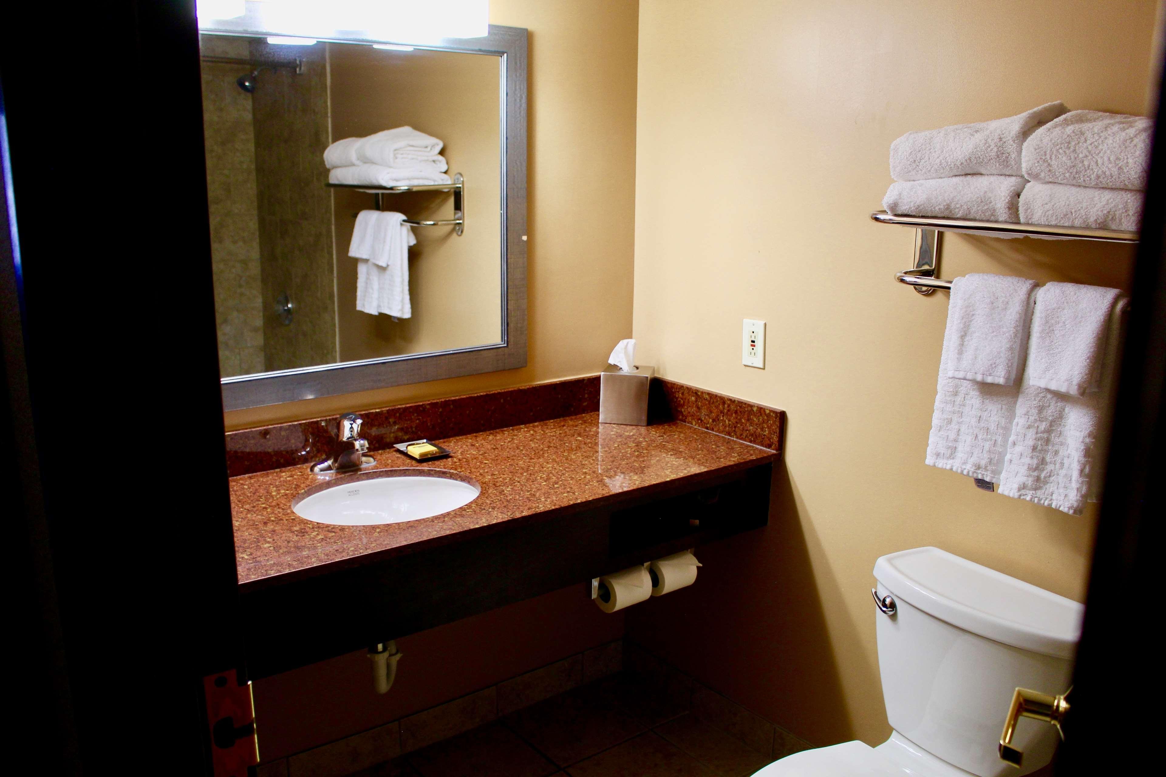 איגן Best Western Plus Dakota Ridge מראה חיצוני תמונה