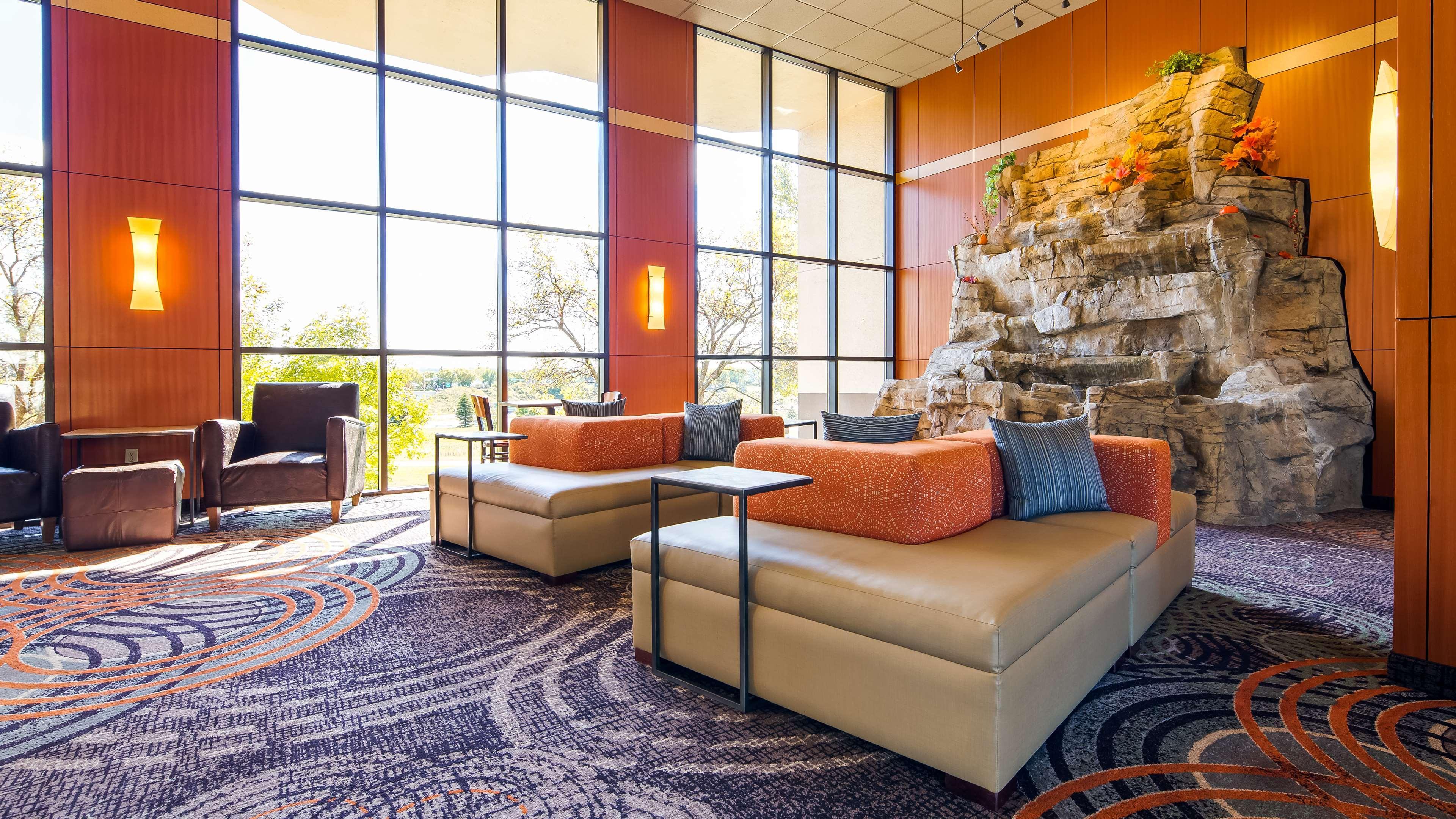 איגן Best Western Plus Dakota Ridge מראה חיצוני תמונה